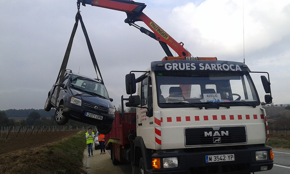 Flota de grúas Sarroca - Servicio 24h